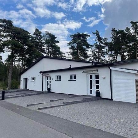 Nyrenoverad Lagenhet Åhus エクステリア 写真