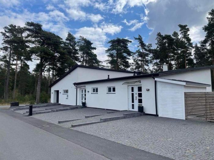 Nyrenoverad Lagenhet Åhus エクステリア 写真